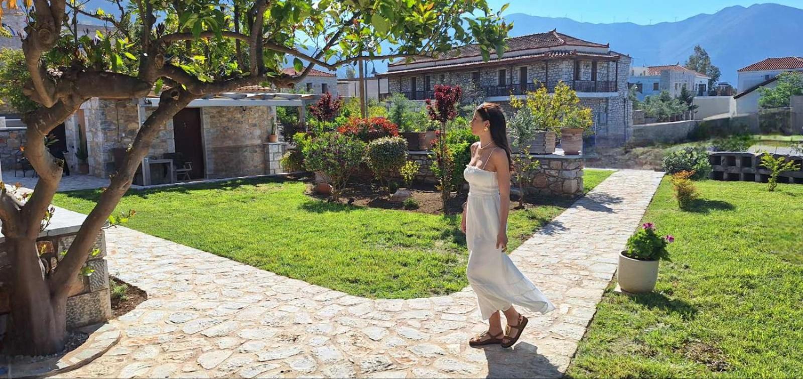 Sophia Town Square Areopoli Villa Buitenkant foto